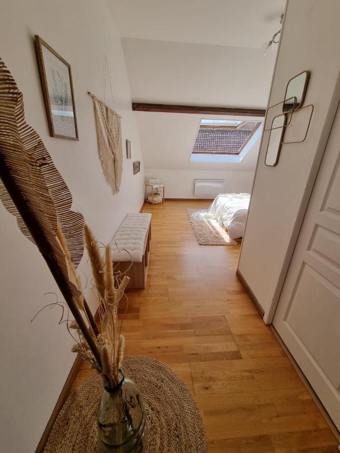 Duplex 40M2 Cocooning Coeur De Ville Avec Parking Neauphle-le-Chateau Экстерьер фото