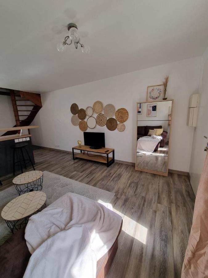 Duplex 40M2 Cocooning Coeur De Ville Avec Parking Neauphle-le-Chateau Экстерьер фото